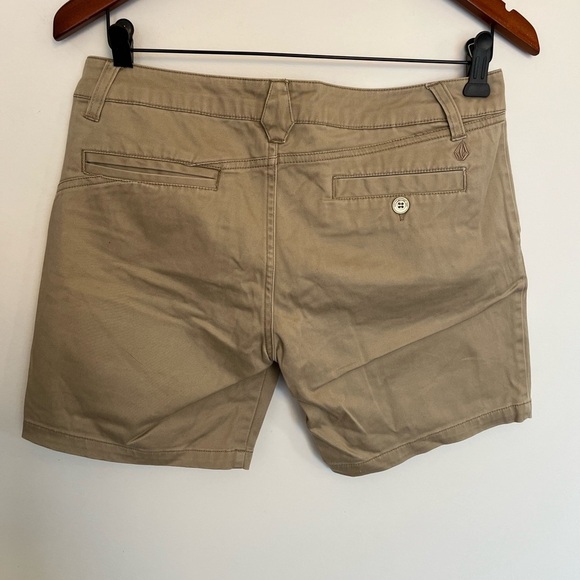 Volcom Women's Tan Shorts size 3 - Picture 3 of 4